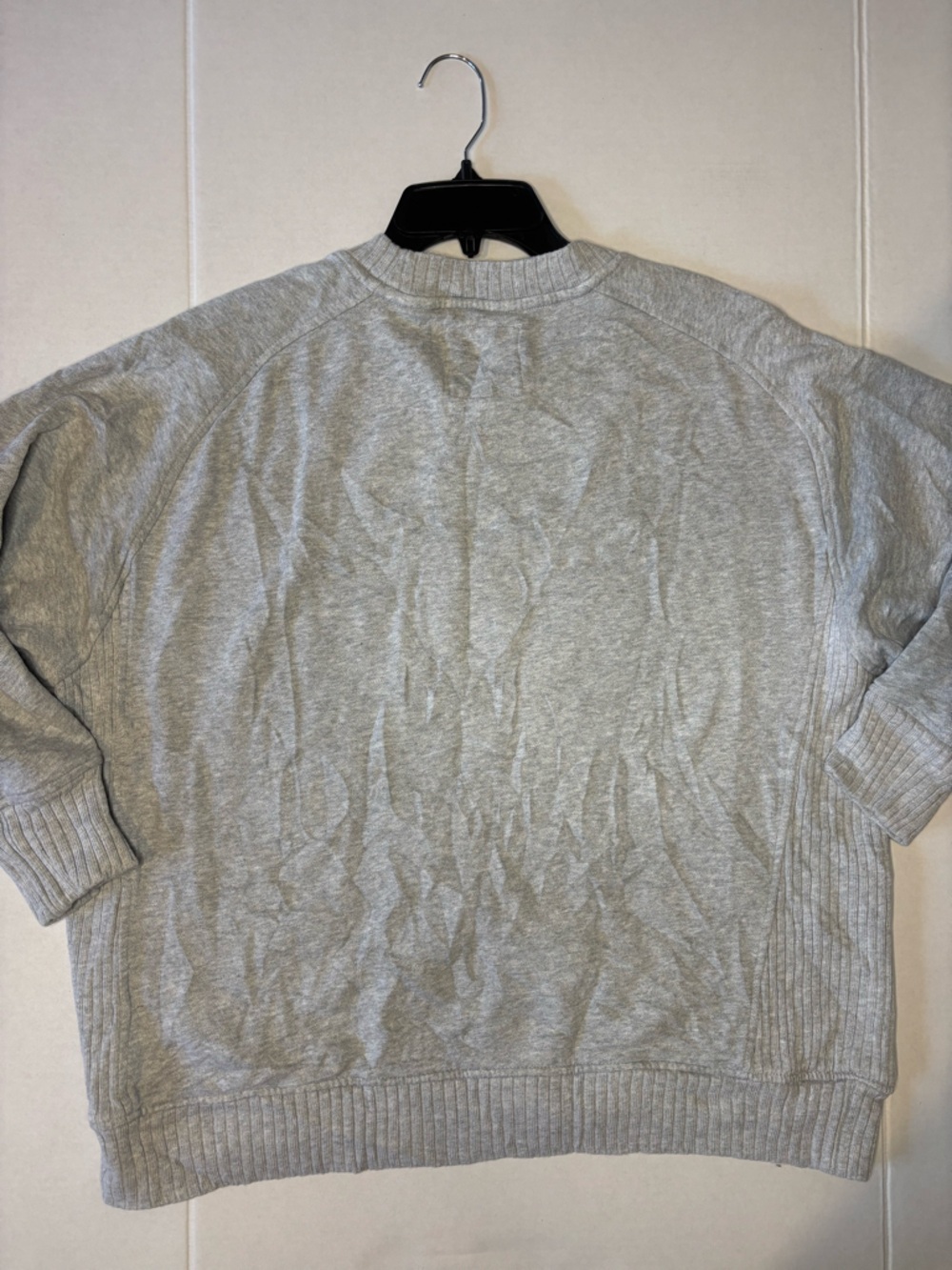 Aerie- grey sweatshirt 3/4 sleeve - Picture 4 of 5